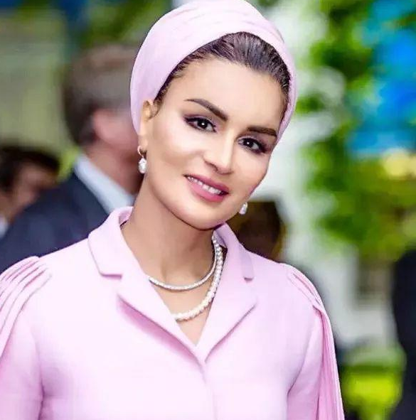 “中東武則天”莫扎：為復仇嫁給仇人之子，將卡達王朝踩於腳下