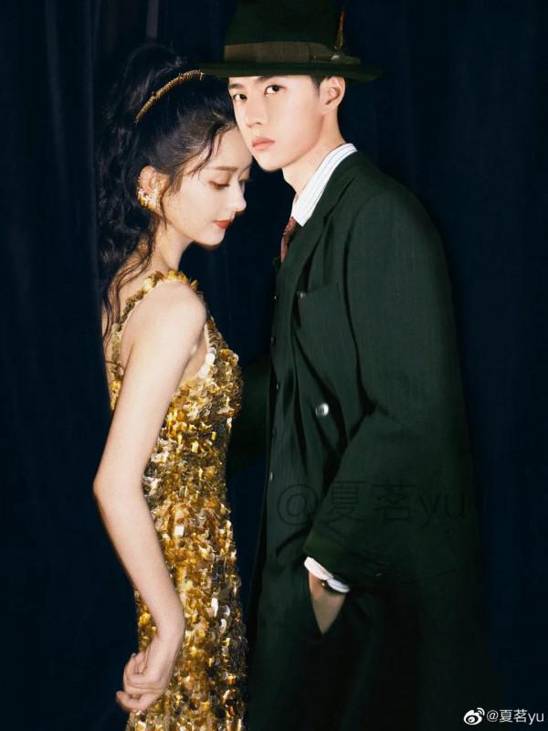 趙麗穎王一博，王炸出街必炸街