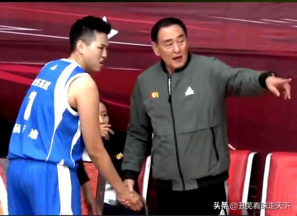 兩強激戰爆火花，李光琦運籌帷幄，王思雨巧手穿梭，山東險勝山西