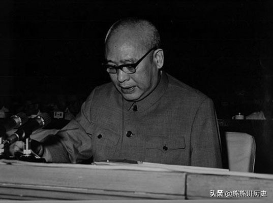 177位開國中將，唯一擔任過副總理，總政治部主任的是誰？