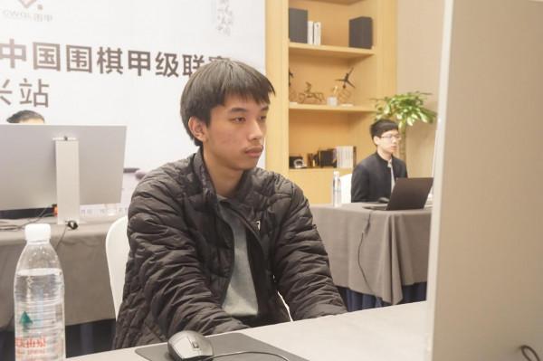 2021圍甲季後賽第二輪第2場圖集：柯羋辜丁頂尖對抗