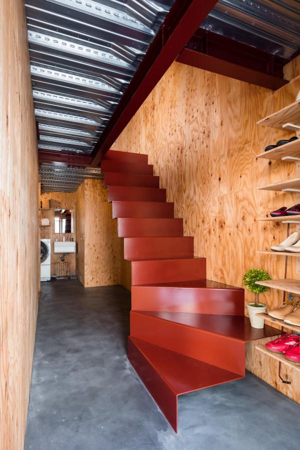 斜屋頂小白屋,暢快的自由(日式住宅) 斜屋頂小白屋,暢快的自由(日式住宅)