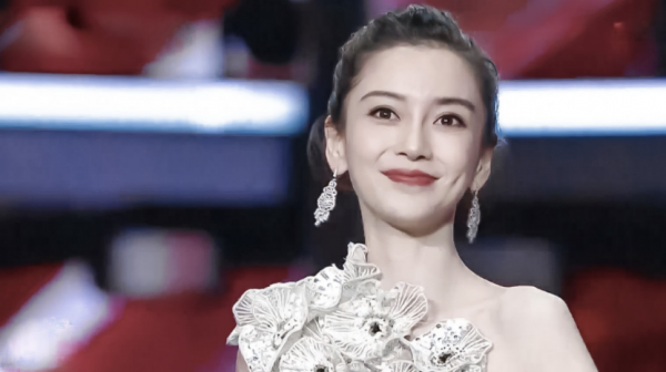 沸騰之夜的女神們：趙雅芝典雅，楊穎顏值回春，50歲楊鈺瑩太絕