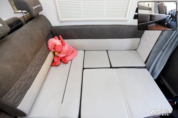 3.0T發動機配12度電，還有1000W太陽能板！這款房車適合退休生活