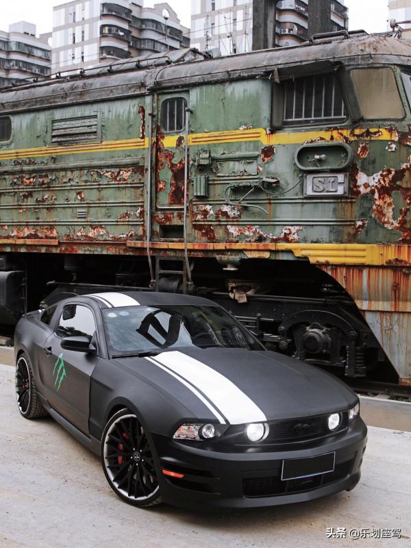 開最野的馬,讓所有人只能在你身後追趕 開最野的馬,讓所有人只能在你身後追趕