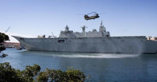 “堪培拉”級兩棲攻擊艦圖集（118圖）