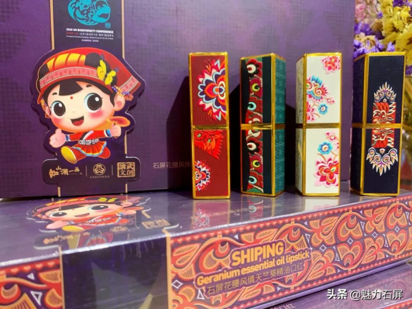 文博會上的石屏風潮 文博會上的石屏風潮