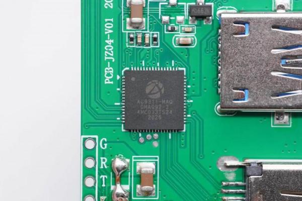 這款拓展塢可讓筆記本直接聯網,使用者都說好,內部黑科技揭曉 這款拓展塢可讓筆記本直接聯網,使用者都說好,內部黑科技揭曉