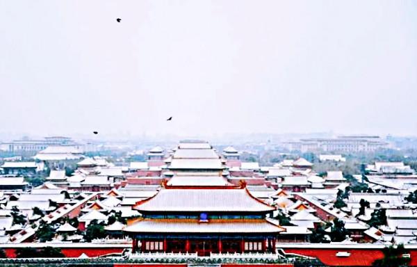 雪落故宮美如畫