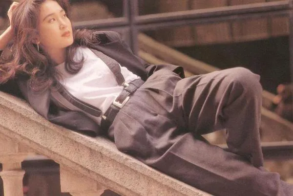 今年的時尚,就是穿成你二姨那樣 今年的時尚,就是穿成你二姨那樣