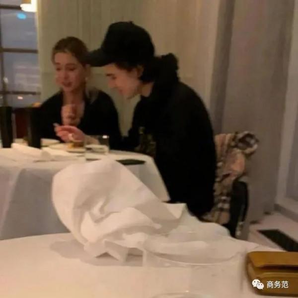 喬布斯小女兒走秀,長女從小被嫌棄,“富養”vs“棄養”差別大.. 喬布斯小女兒走秀,長女從小被嫌棄,“富養”vs“棄養”差別大..