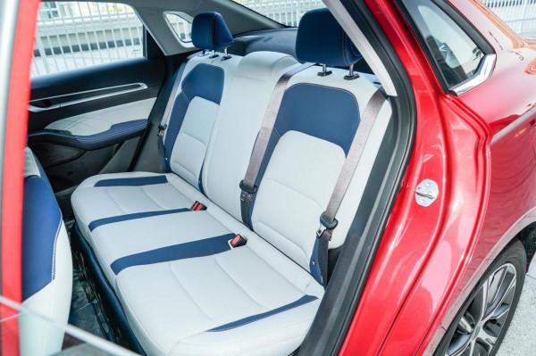 第4代帝豪對比英朗 誰才是國民家轎新標杆? 第4代帝豪對比英朗 誰才是國民家轎新標杆?