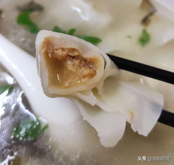 不起眼的小店,驢肉火燒驢肉湯都是一絕!就連餛飩都是手工的 不起眼的小店,驢肉火燒驢肉湯都是一絕!就連餛飩都是手工的