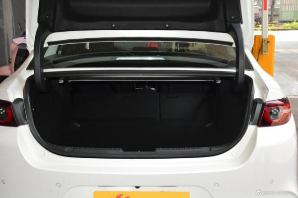 主打價效比 15萬左右的緊湊級轎車推薦