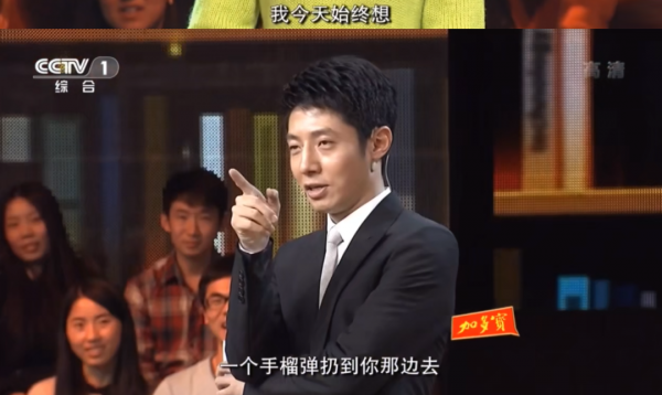 給霍汶希和杜華組cp，把愛豆全部陰陽怪氣一遍，這主持膽太肥了