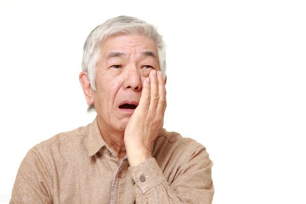 男子牙疼入院,僅一週去世?醫生:都是這4個習慣惹的禍 男子牙疼入院,僅一週去世?醫生:都是這4個習慣惹的禍