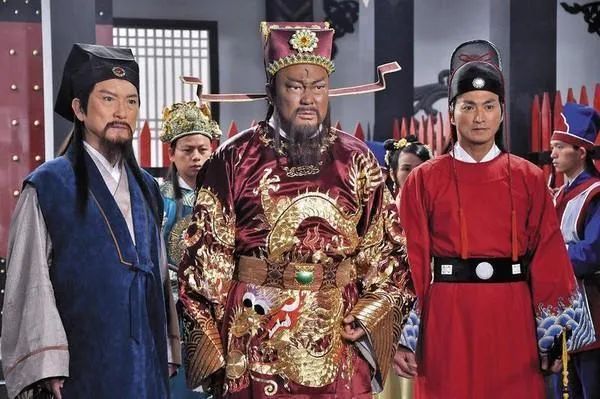 16位演過展昭的男星，把他們的演繹一對比，差距太慘烈了
