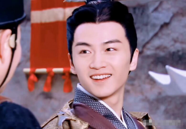 “眼技”加分的6位男演員，桃花眼真的太美了