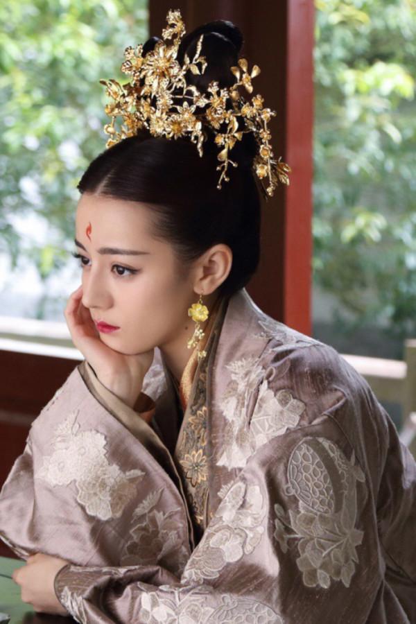 側顏漂亮的女明星，只服這5位，360度無死角，越看越喜歡