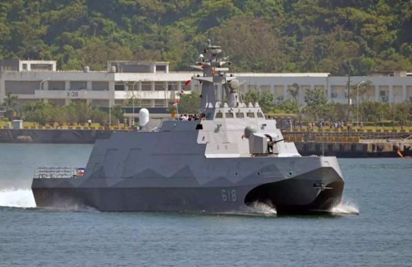 突發，臺軍F16V墜海！摔得好，負隅頑抗的數典忘祖者必被人民清算