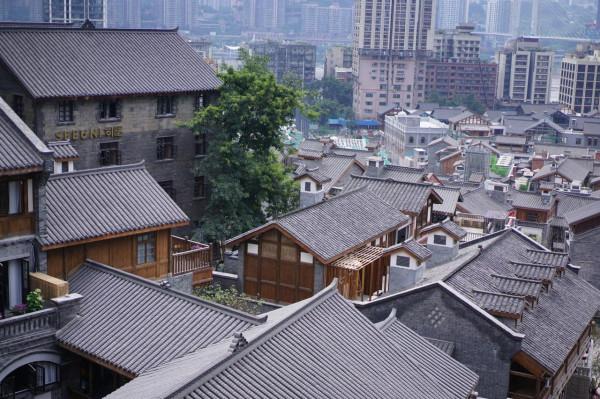 重慶十八梯涅槃重生，國慶遊客人山人海，堪稱重慶版清明上河圖