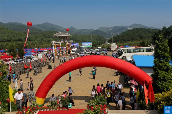 貴州西部藏了個“中國涼都”，夏季只有19℃，沿途都是少數民族村