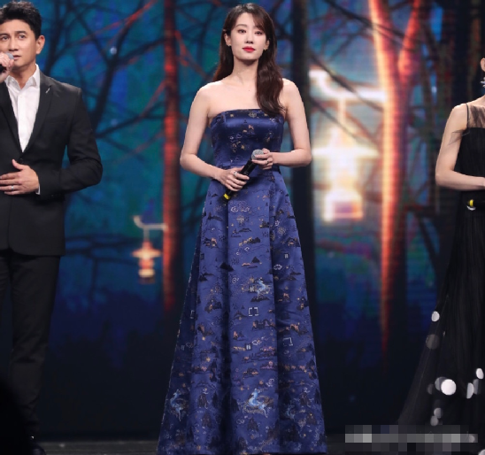 中秋晚會10位女星盛裝出席,感覺李宇春又截胡了 中秋晚會10位女星盛裝出席,感覺李宇春又截胡了