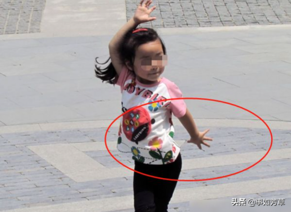警惕兒童舞蹈班,父母一個疏忽,女兒被教了奇怪的“舞蹈動作” 警惕兒童舞蹈班,父母一個疏忽,女兒被教了奇怪的“舞蹈動作”