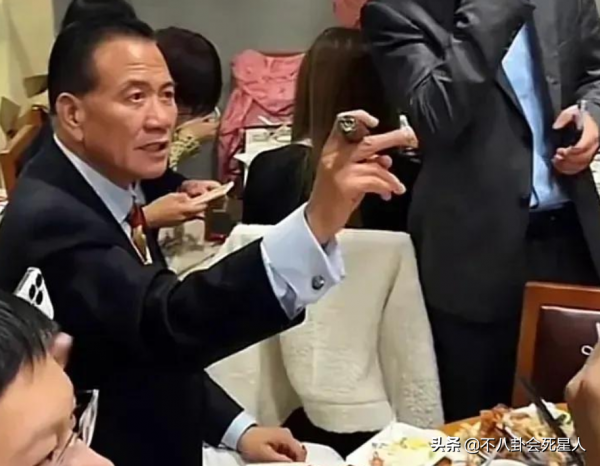 口碑一落千丈的7位中老年明星，商演直播拍爛劇，都離不開&OpenCurlyDoubleQuote;錢&rdquo;