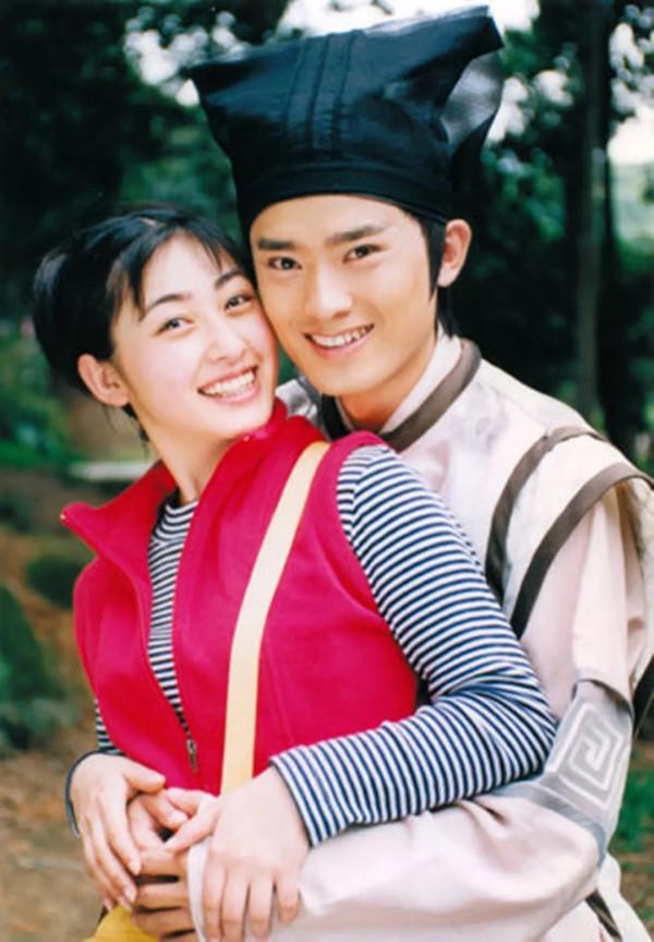 港星定居內地，在北京的富足，上海的熱衷綜藝，廣東的直播賣貨