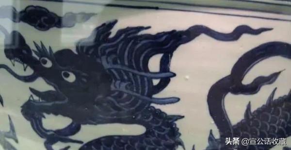 【 明代官窯瓷器的龍紋 】