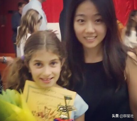 還記得《還珠》裡的“小鴿子”嗎？6歲入行，13歲隱退，31歲出家