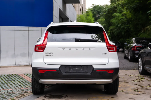 900公里準新車,還是跨省淘的——沃爾沃XC40 900公里準新車,還是跨省淘的——沃爾沃XC40