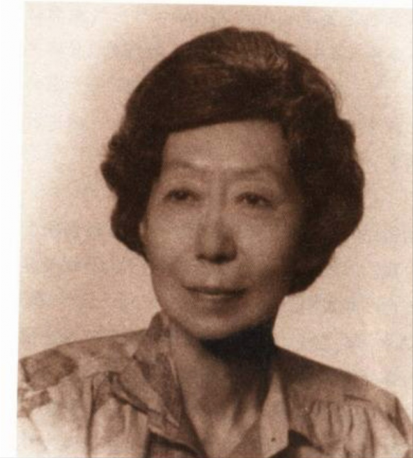 張愛玲離世前：留4奇怪遺囑，不讓人看遺體，她是預感到什麼了？