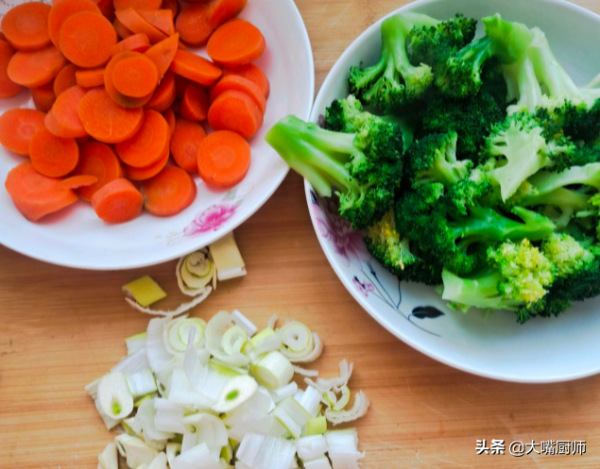 過年大魚大肉吃多了，嚐嚐這4道素菜，清爽不油膩，好吃不怕胖