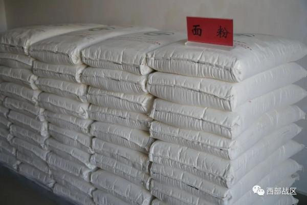 看!邊防官兵的恆溫菜窖和花樣套餐 看!邊防官兵的恆溫菜窖和花樣套餐