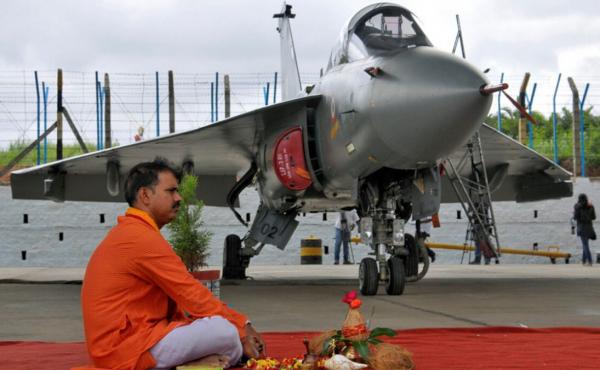 俄羅斯眼裡的大肥羊，人傻錢多的印度，為何老是被俄羅斯騙錢？