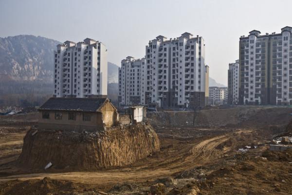 因索要400萬賠款未果，北京釘子戶&quot;堅守不出&quot;,現求低價拆遷卻被拒