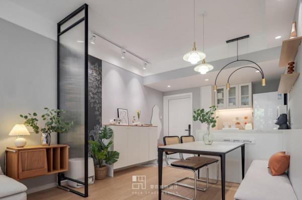 中古椅+圓栱門+奶茶色,打造雜誌裡的慵懶北歐範兒 中古椅+圓栱門+奶茶色,打造雜誌裡的慵懶北歐範兒