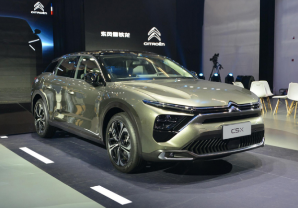 年度三大最具爭議“車評人”：38號硬剛法系，YYP坑了奇駿？