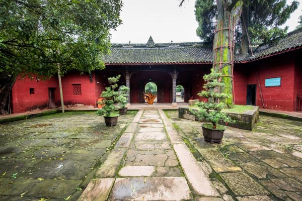 四川最早的三國蜀漢遺蹟，位於德陽，內有世界上最早的國道