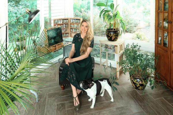 畫如其人，精緻美麗的畫，精緻美麗的女人