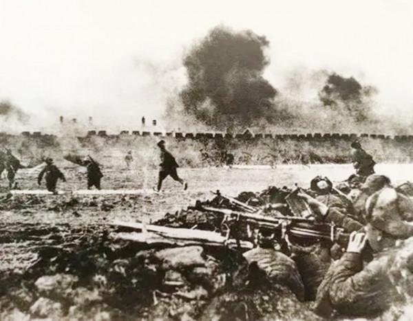 紅軍小班長指責大將指揮有問題，三句話連升三級，40歲授開國上將