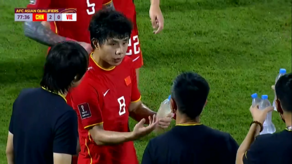 國足3-2越南球員評分,武磊梅開二度8.6分,李鐵2處換人值得商榷 國足3-2越南球員評分,武磊梅開二度8.6分,李鐵2處換人值得商榷