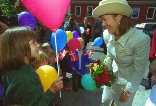 她是歐洲首位亞裔王妃，40歲時和王子離婚：男人不過是錦上添花