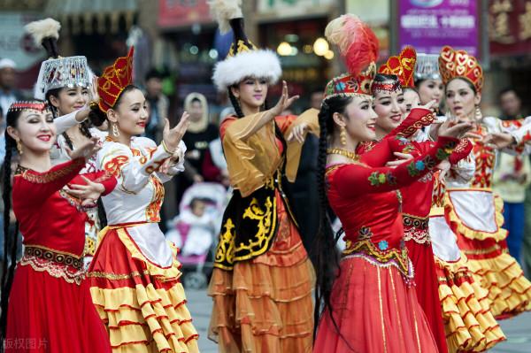 新疆旅遊；必須看的完美攻略