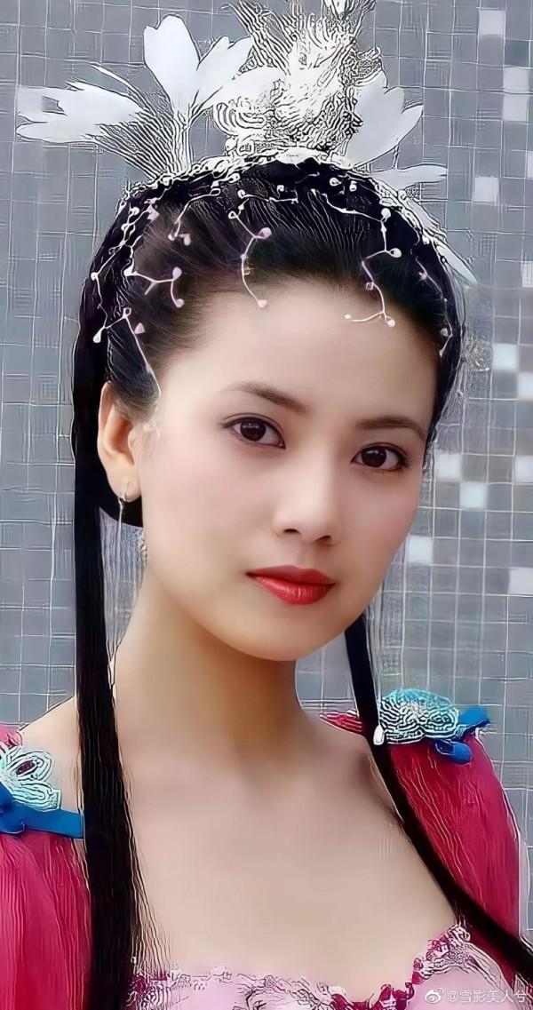 高圓圓古裝桌布