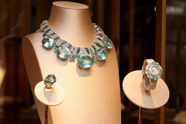 劉雯在這上了13年的班兒，這個國產品牌真爭氣