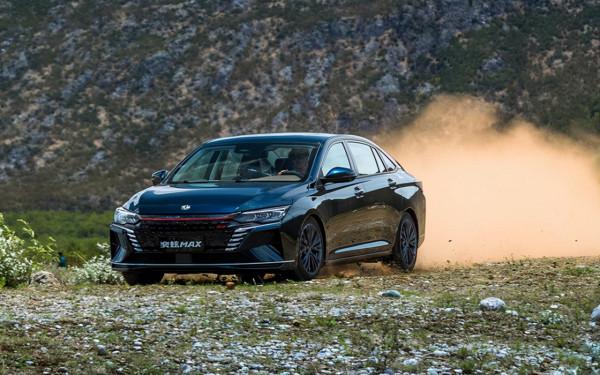 關於東風風神奕炫MAX，你必須知道的5件事