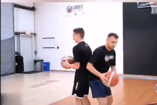 「教學」教你突破後的對抗上籃